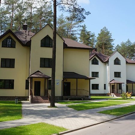 Isloch Park Ξενοδοχείο Rakaw Εξωτερικό φωτογραφία
