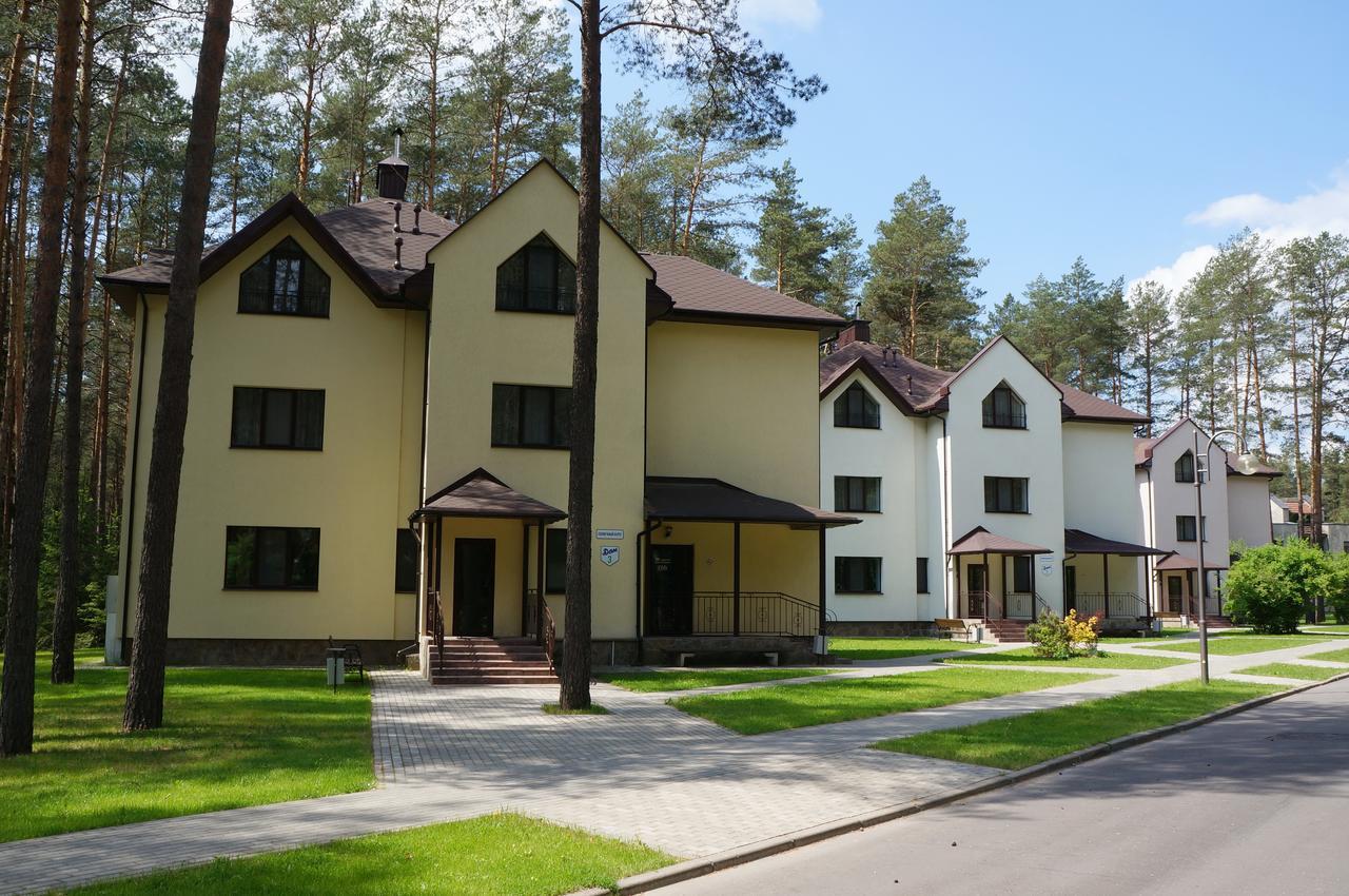 Isloch Park Ξενοδοχείο Rakaw Εξωτερικό φωτογραφία